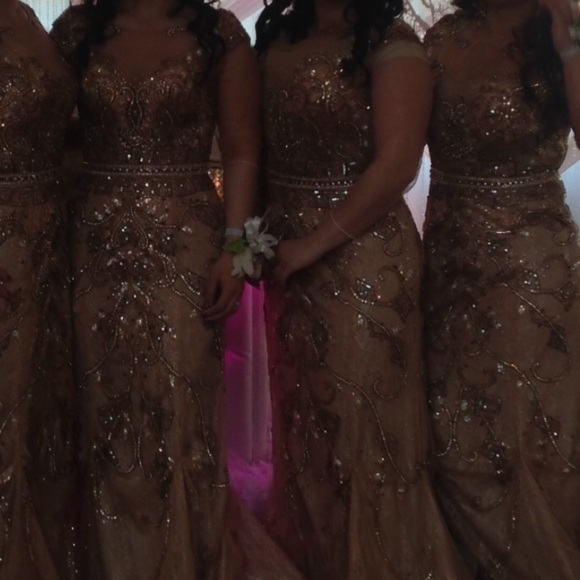 Dress - Picture 5 of 6